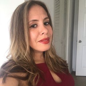 Meet your Posher, Monica